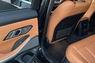 BMW 330, 3.0, 195 kW, дизель, автомат, полный привод