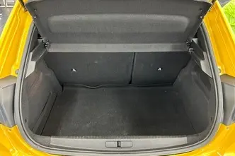 Peugeot 208, 1.2, 74 kW, bensiin, automaat, esivedu