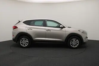 Hyundai Tucson, 1.7, 104 kW, diisel, automaat, esivedu