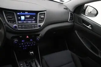 Hyundai Tucson, 1.7, 104 kW, diisel, automaat, esivedu