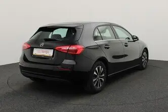 Mercedes-Benz A 180, 1.3, 100 kW, petrol, automatic, front-wheel drive