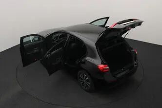 Mercedes-Benz A 180, 1.3, 100 kW, petrol, automatic, front-wheel drive