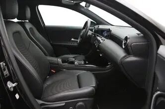 Mercedes-Benz A 180, 1.3, 100 kW, petrol, automatic, front-wheel drive