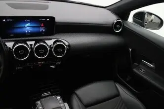 Mercedes-Benz A 180, 1.3, 100 kW, petrol, automatic, front-wheel drive