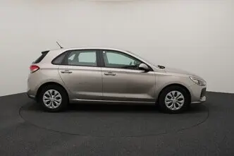 Hyundai i30, 1.4, 73 kW, petrol, manual, front-wheel drive