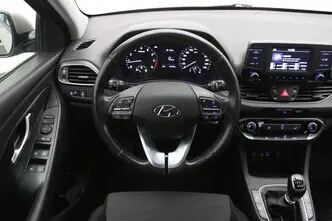 Hyundai i30, 1.4, 73 kW, petrol, manual, front-wheel drive