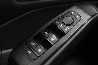 Nissan Qashqai, 1.3, 116 kW, гибрид, автомат, передний привод
