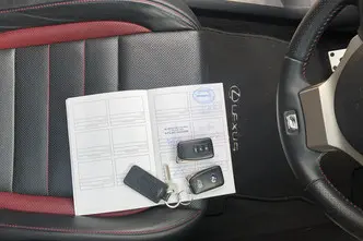 Lexus NX 300h, 2.5, 114 kW, гибрид, автомат, полный привод