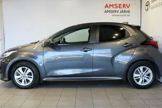 Toyota Yaris, 1.5, 68 kW, hybrid, automatic, front-wheel drive