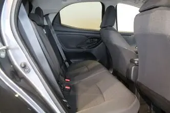 Toyota Yaris, 1.5, 68 kW, hybrid, automatic, front-wheel drive