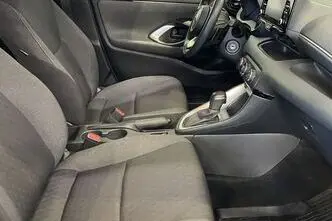 Toyota Yaris, 1.5, 92 kW, petrol, automatic, front-wheel drive