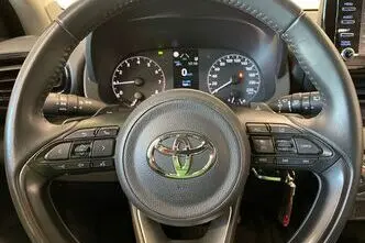 Toyota Yaris, 1.5, 92 kW, petrol, automatic, front-wheel drive