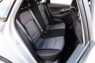 Hyundai i30, 1.6, 70 kW, дизель, механическая