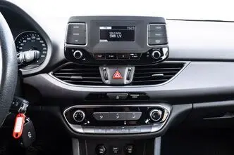 Hyundai i30, 1.6, 70 kW, дизель, механическая