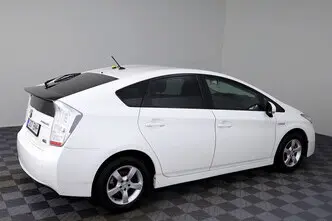 Toyota Prius, 1.8, 99 kW, гибрид, автомат, передний привод