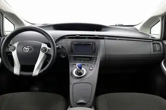 Toyota Prius, 1.8, 99 kW, гибрид, автомат, передний привод