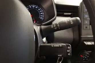 Renault Clio, 1.0, 53 kW, бензин, механическая, передний привод