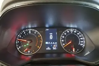 Renault Clio, 1.0, 67 kW, бензин, механическая, передний привод
