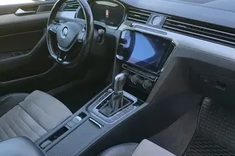 Volkswagen Passat, 1.8, 132 kW, bensiin, automaat, esivedu