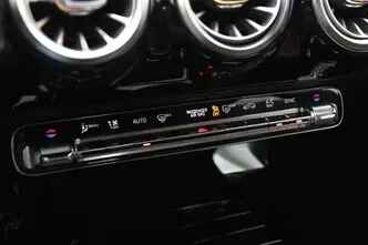 Mercedes-Benz CLA 200, 2.0, 110 kW, diisel, automaat, esivedu