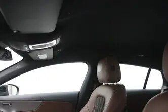 Mercedes-Benz CLA 200, 2.0, 110 kW, diisel, automaat, esivedu