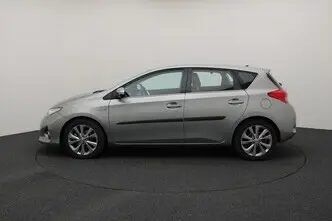 Toyota Auris, 1.8, 73 kW, hübriid, automaat, esivedu