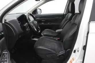 Mitsubishi Outlander, 2.4, 99 kW, pistikhübriid, automaat, nelikvedu