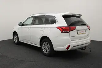 Mitsubishi Outlander, 2.4, 99 kW, pistikhübriid, automaat, nelikvedu