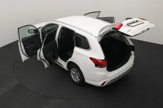 Mitsubishi Outlander, 2.4, 99 kW, pistikhübriid, automaat, nelikvedu
