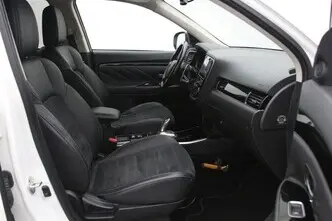 Mitsubishi Outlander, 2.4, 99 kW, pistikhübriid, automaat, nelikvedu