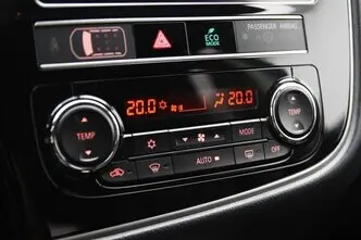 Mitsubishi Outlander, 2.4, 99 kW, pistikhübriid, automaat, nelikvedu