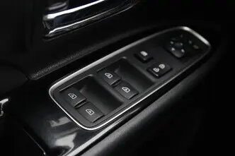 Mitsubishi Outlander, 2.4, 99 kW, pistikhübriid, automaat, nelikvedu