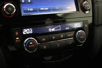 Nissan X-Trail, 1.6, 120 kW, бензин, механическая, передний привод