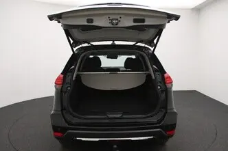 Nissan X-Trail, 1.6, 120 kW, бензин, механическая, передний привод
