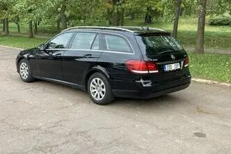 Mercedes-Benz E 220, diisel, automaat, tagavedu