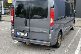 Opel Vivaro, diisel, manuaal, esivedu