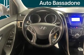 Hyundai i30, 1.6, 99 kW, petrol, manual, front-wheel drive