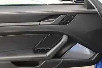 Porsche 911, 3.6, 357 kW, hübriid, automaat, nelikvedu