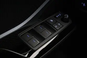 Toyota C-HR, 1.8, 72 kW, hübriid, automaat, esivedu