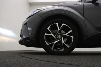 Toyota C-HR, 1.8, 72 kW, hübriid, automaat, esivedu
