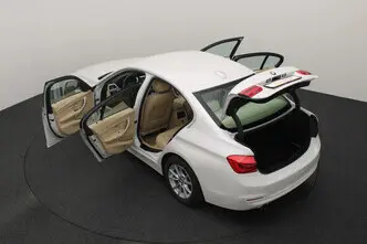 BMW 318, 1.5, 100 kW, бензин, механическая, передний привод