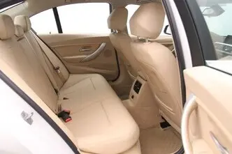 BMW 318, 1.5, 100 kW, бензин, механическая, передний привод