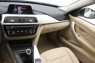 BMW 318, 1.5, 100 kW, бензин, механическая, передний привод