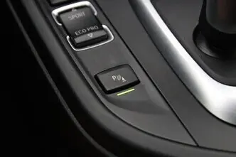 BMW 320, 2.0, 135 kW, бензин, автомат, задний привод