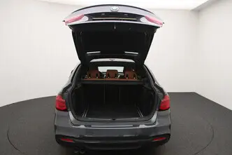 BMW 320, 2.0, 135 kW, бензин, автомат, задний привод