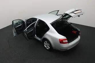 Škoda Octavia, 1.6, 85 kW, diesel, automatic, front-wheel drive