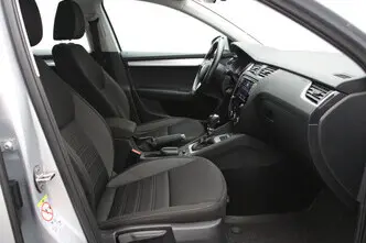 Škoda Octavia, 1.6, 85 kW, diesel, automatic, front-wheel drive