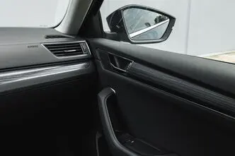 Škoda Superb, 2.0, 110 kW, diesel, automatic, front-wheel drive