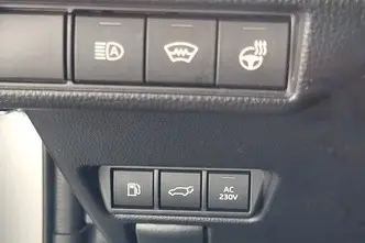 Toyota Prius, 2.0, 111 kW, pistikhübriid, automaat, esivedu