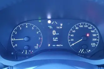 Toyota Yaris, 1.5, 92 kW, бензин, автомат, передний привод